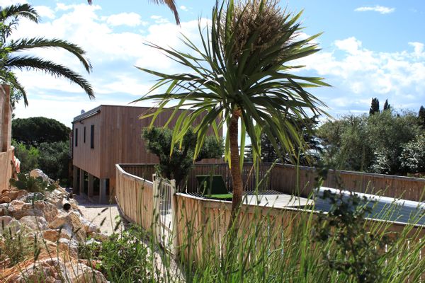 cube 1  : minimum 5 nuits. (Pas de séjour possible du 1 mai au 30 sept)