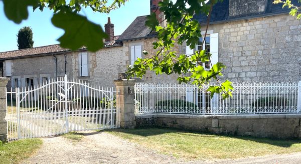 Le manoir de poche de Peggy et Julien