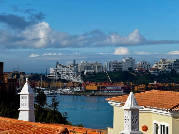 Beautiful Quiet Townhouse with Sea View and Harbour View in Charming Fishing Village