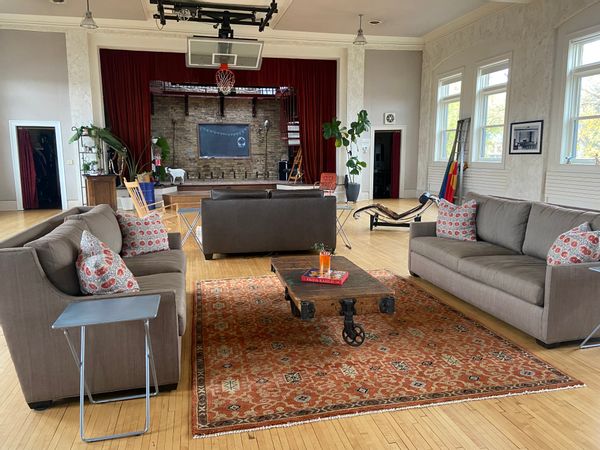 Penthouse Loft in Minneapolis’s Best Neighborhood