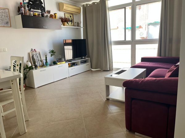 3 bdr apartment 10 mins from Malaga's city center