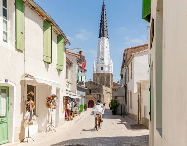 INDISPONIBLE PENDANT LES VACANCES SCOLAIRES Maison à Ars-en Ré (Île de Ré)