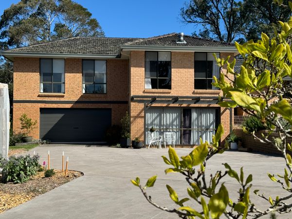 Sunbird house - in the heart of the southern highlands. Wineries, nature walks, restaurants, shops