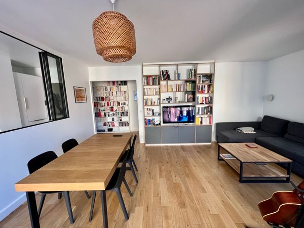 Cozy and modern apartment near beautiful parks in Paris 71 sq m