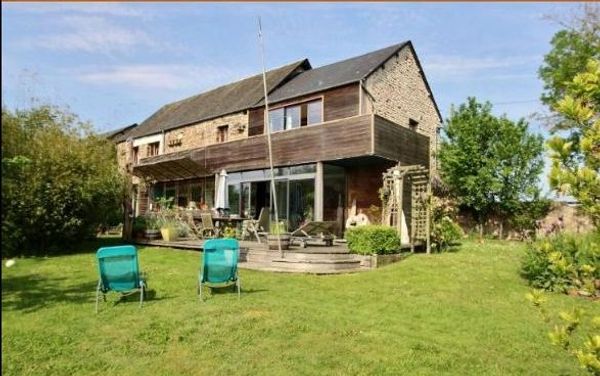 Grande maison avec magnifique vue sur la Suisse Normande