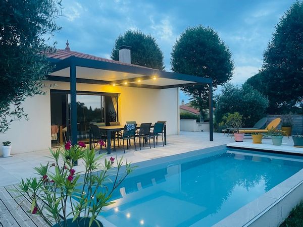 Sweet cocoon, kids friendly