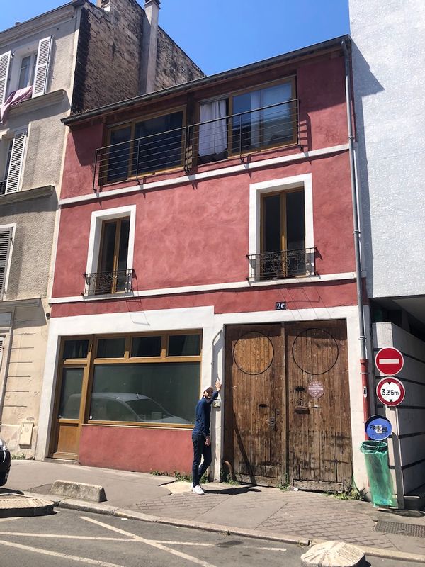 Lou's house