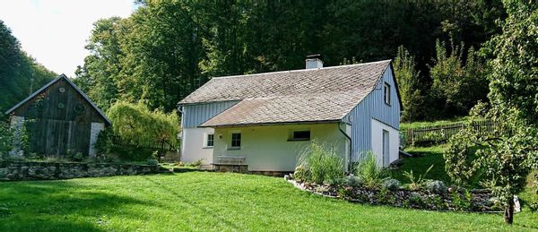 "Charming Village Hideaway – Perfect for Nature Lovers