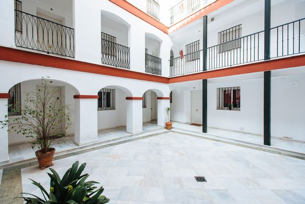 One Bedroom in the Heart of Seville Old Quarter