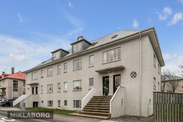 Cozy central Reykjavík apartment.