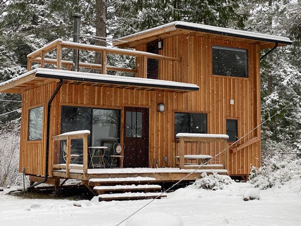 Zella's Cabin