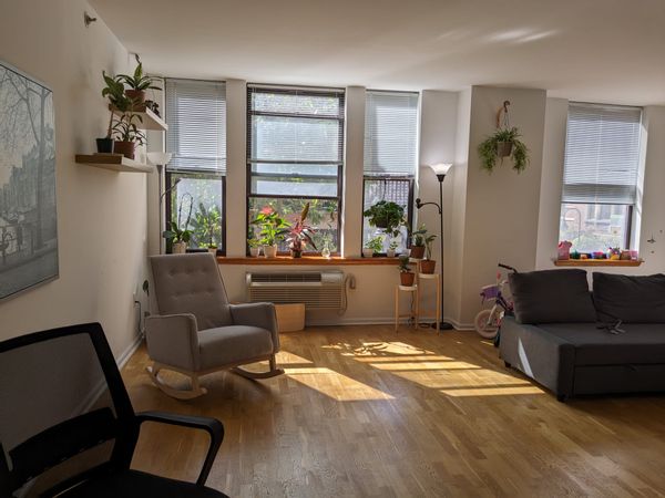 NYC at Your Doorstep: Spacious Hoboken Apartment. **Available on president day weekend (15-18 Feb)**