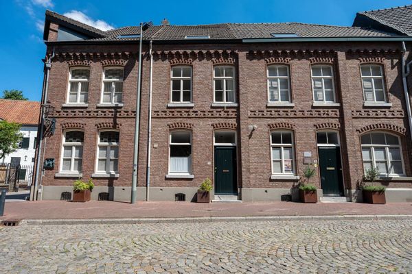 Maud's house