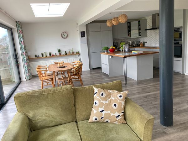 Private en-suite room in coastal town near Newcastle-upon-Tyne
