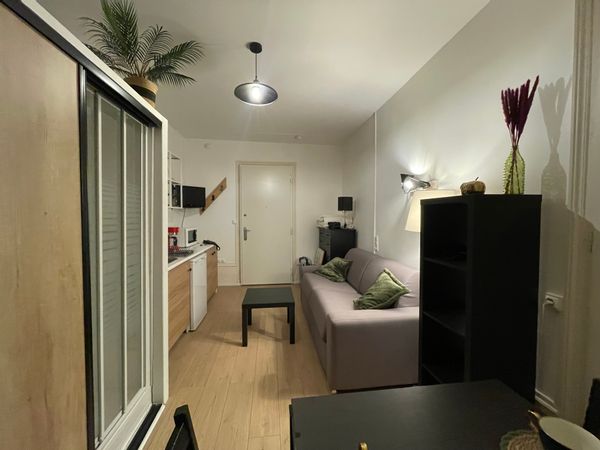 Joli petit studio dans un ancien Grand Hotel du XIXème siècle à Aix-les-Bains