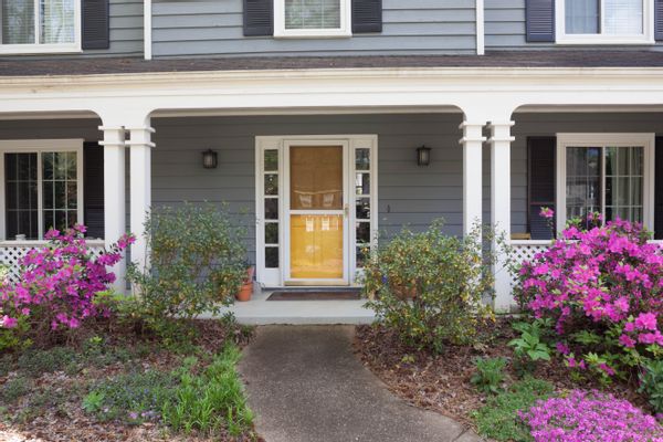 4BR House with a pool just outside Atlanta, GA