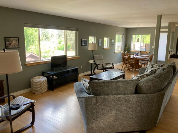 Adventure in Bend - Three Minute Walk to Deschutes River Trail and Close to Downtown Bend