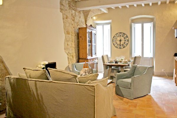 Stylish and Comfortable Apartment in the Centre of Medieval Todi in Umbria