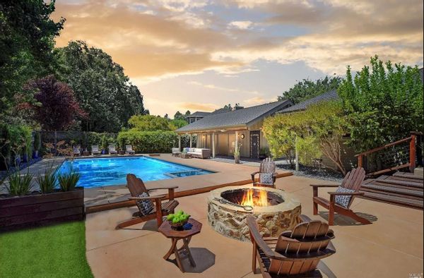 NO 2025 AVAILABILITY - Dean's house (available only weekly from Sundays 4pm to Sundays 10am)