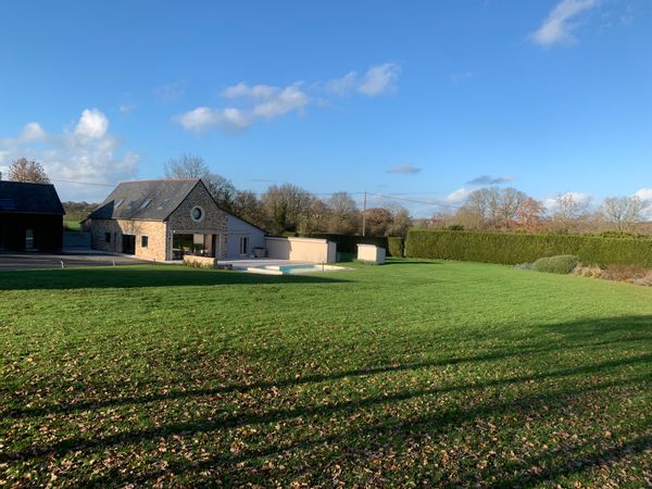 La maison de la team Léonard (Rachel, Vincent, Julien, Alexis)