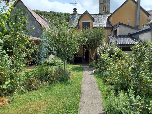 La maison de Lili et les Marcel dans un village des Pyrénées