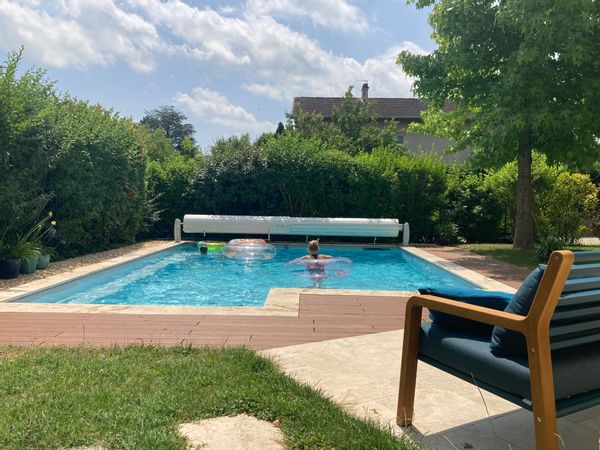 Maison des Decop dans les Monts d'Or avec piscine chauffée
