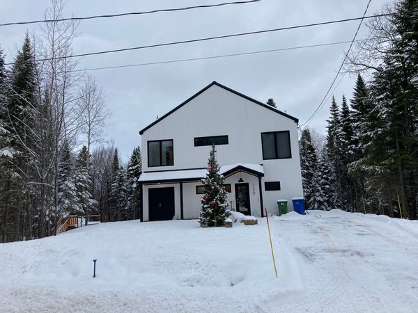 Zuhause in Saint-Ferréol-les-Neiges