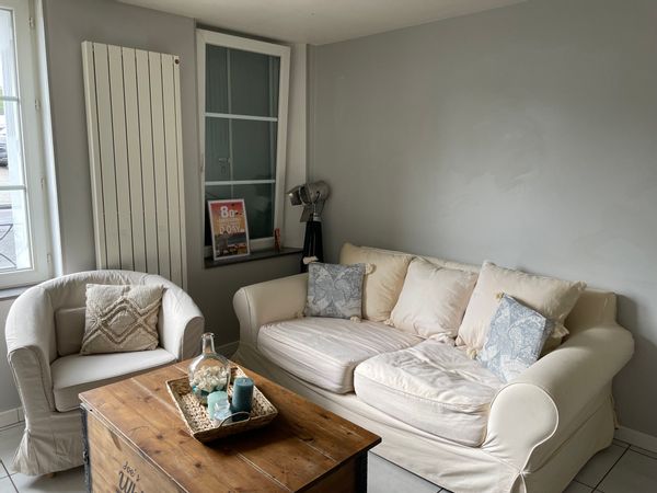 La maison mitoyenne de Jean-Baptiste et Clémence. A 20 min à pied de la mer.