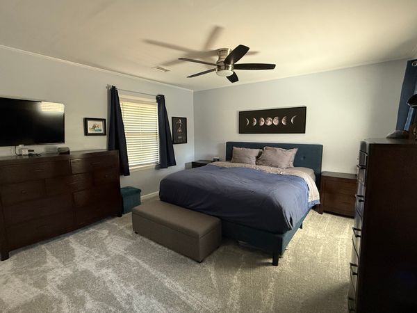 Comfortable home, close to downtown and the beach