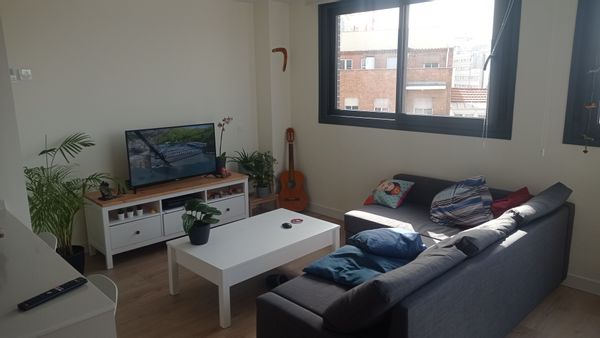 Habitacion privada en Cuatro Caminos