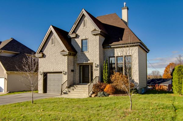 Superbe maison complète près de Montréal