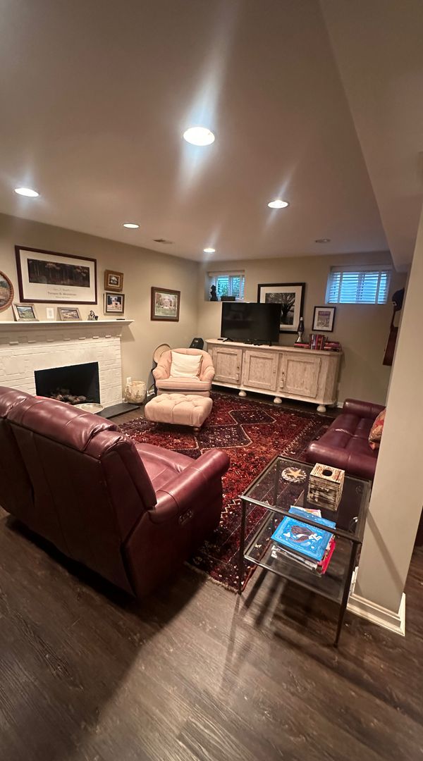 Angie's bunga-lower level  apartment