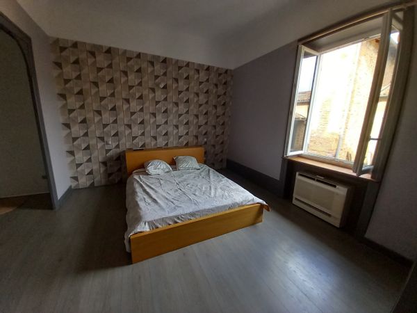 Recherche échanges réciproques en stations espace nordique jurassien avec cette maison beaujolaise