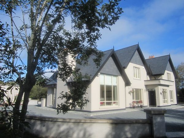 Luxury 5 bedroom home near National Park