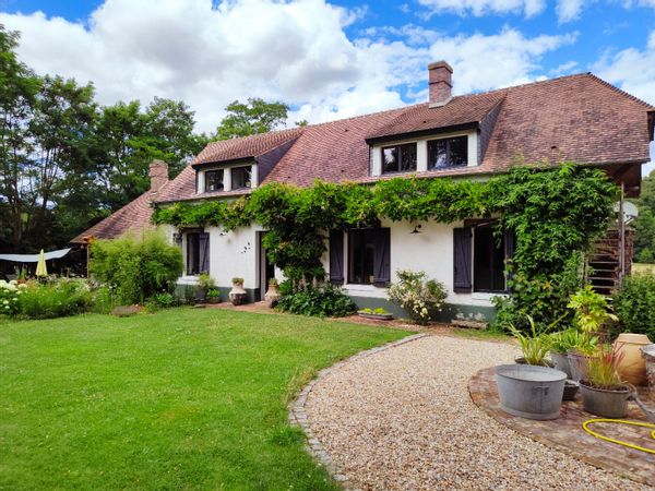 Au cœur de la vallée de l'iton 7 couchages+ bain nordique
