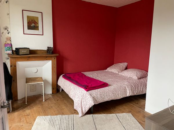La chambre privée de Dominique en Aveyron