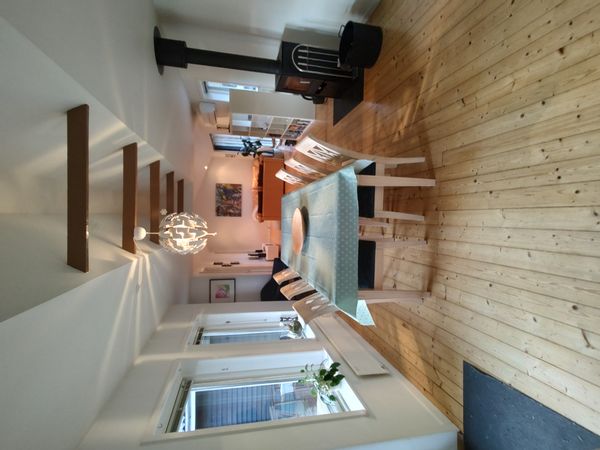 Stela s Haus