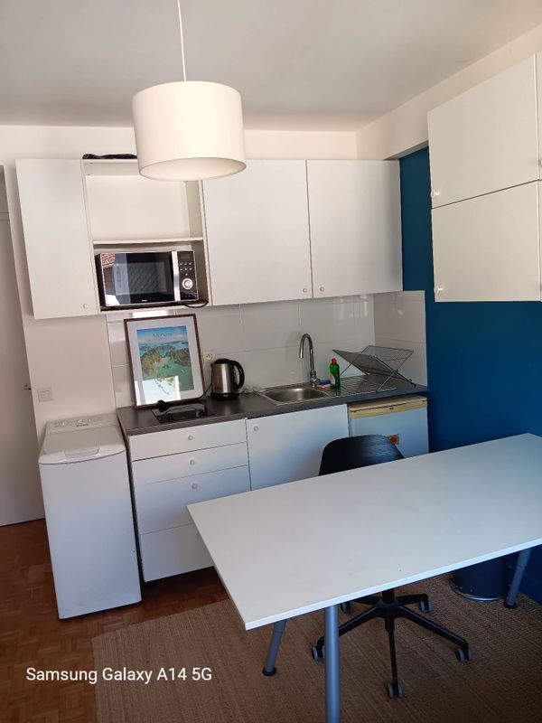 Studio DENFERT ROCHEREAU disponible pour 3 nuits consécutives minimum