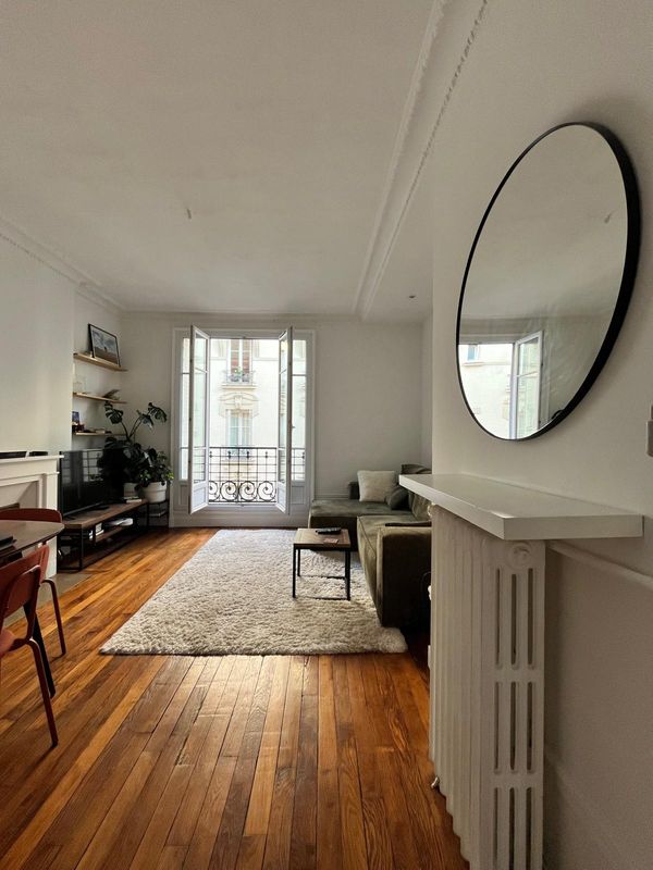 Appartement situé dans le charmant quartier de Bécon, à 6 minutes du cœur de Paris en transports
