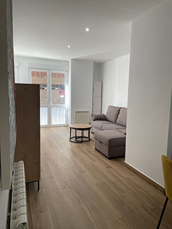 "Piso de 2 dormitorios en pleno centro de Jaca" Vivienda nueva, en Jaca.  2 dormitorios y 2 baños