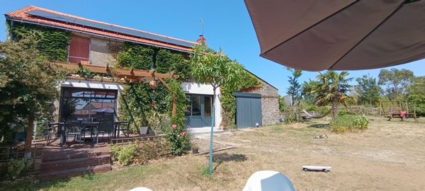 La maison de Baptiste et Marine avec jardin clos