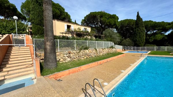 La maison dans la pinède - indisponible en juillet et août