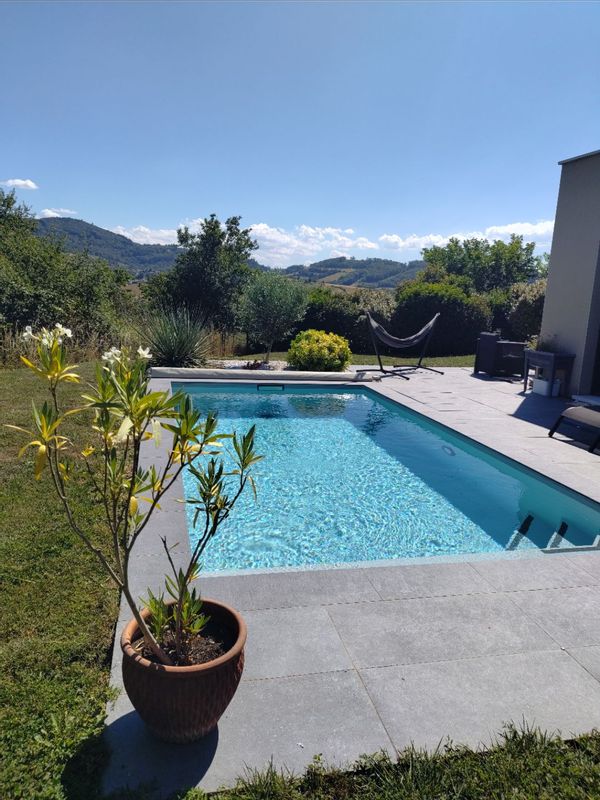 Maison avec piscine dans les monts du Lyonnais