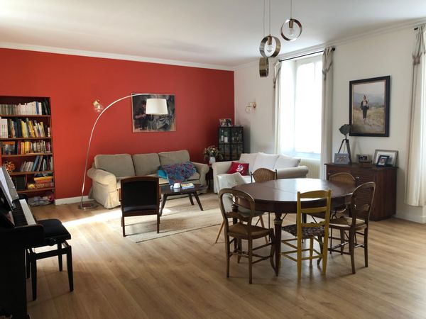 Maison de ville 8/10 personnes au cœur du centre-ville de Bourges