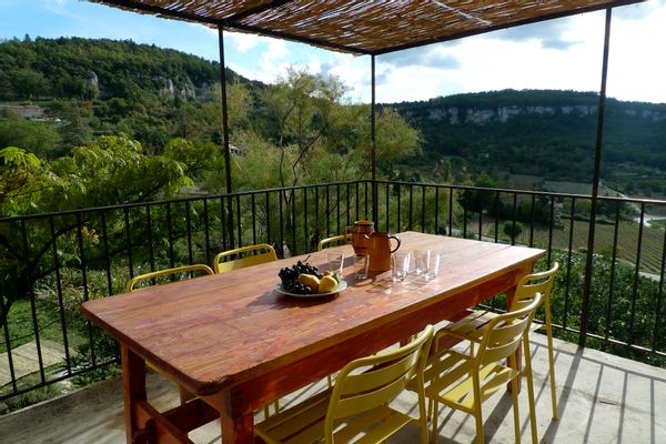 Provencal House with Magnificent Views, Panoramic Terrace and Gardens