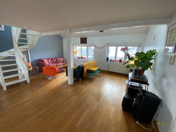 Appartement lumineux avec terrasse dans le centre-ville de Rouen.