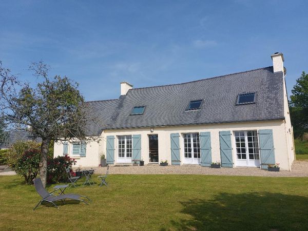 Caroline's house