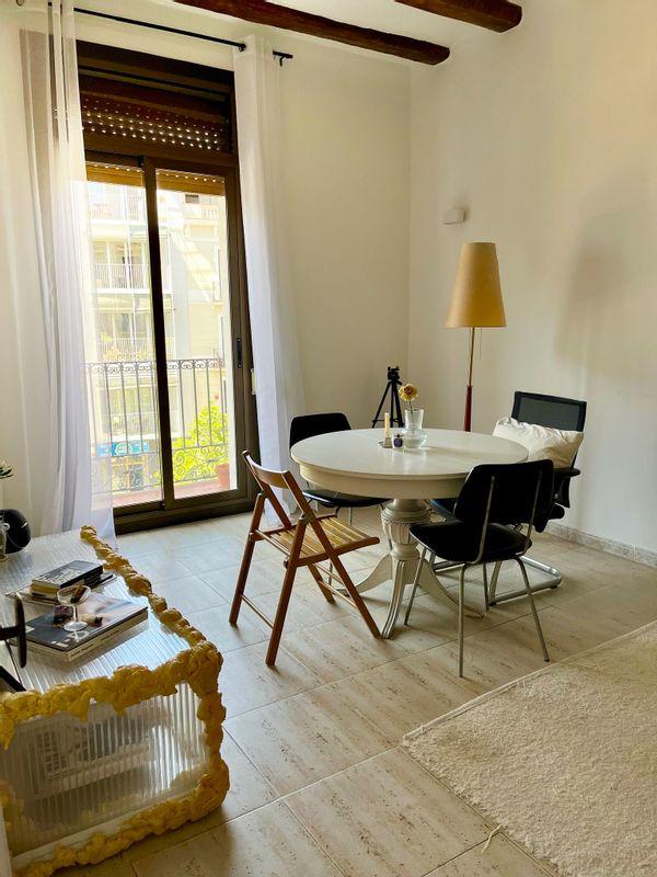 EMILIANO's private room