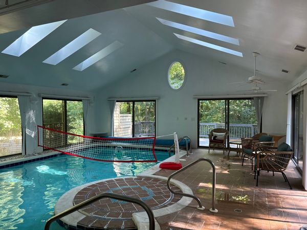 Entire home with amazing indoor pool near University of Virginia