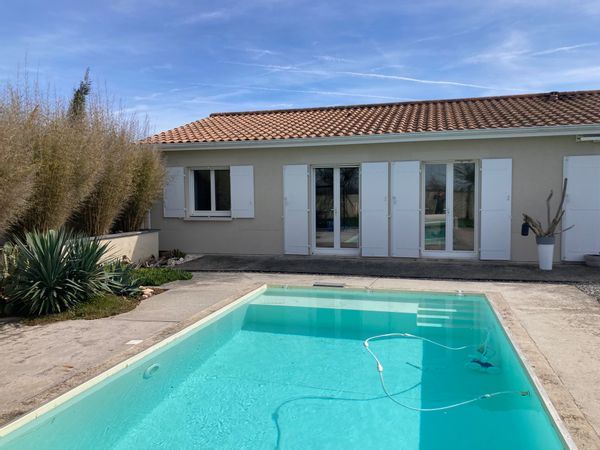 Maison près de Bordeaux, entre vignes et Dordogne
